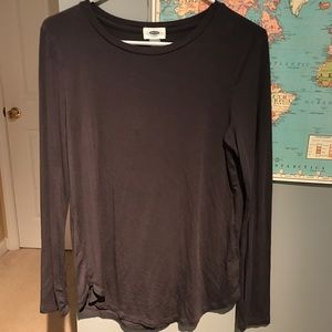 Gray long sleeve old navy shirt