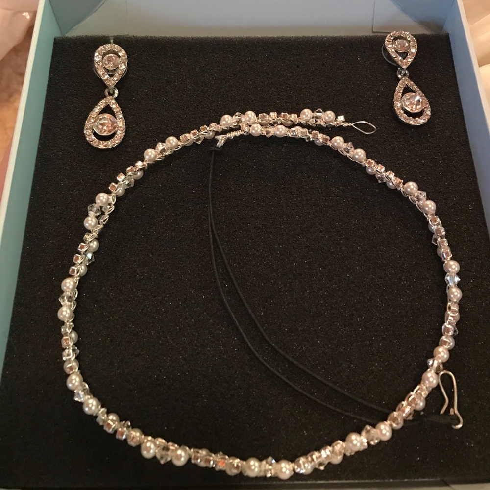 NWOT Wedding Headpiece & Earrings