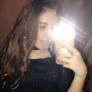 Meet your Posher, Alexis