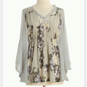 Nick and Mo Beauty Blossom blouse