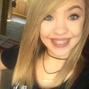 Meet your Posher, Michaela