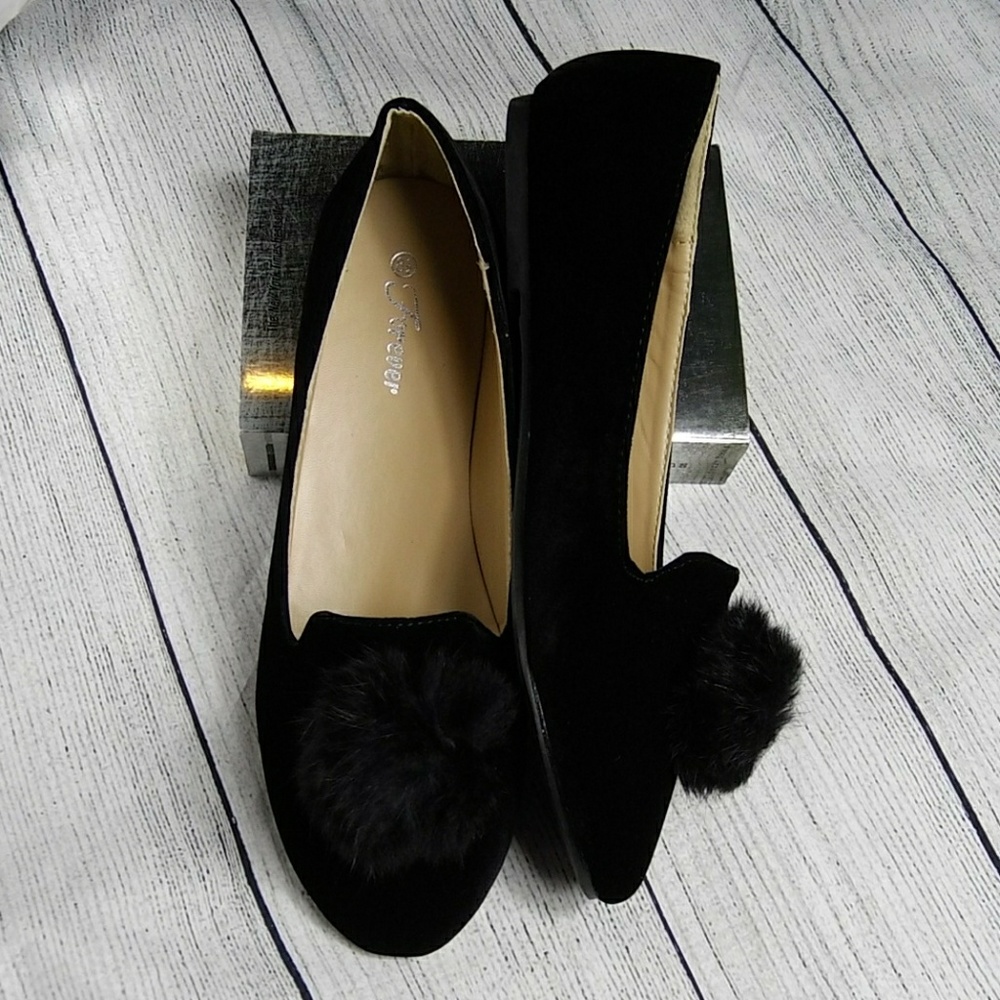 Black velvet Flats few sizes left nwt - Picture 4 of 7