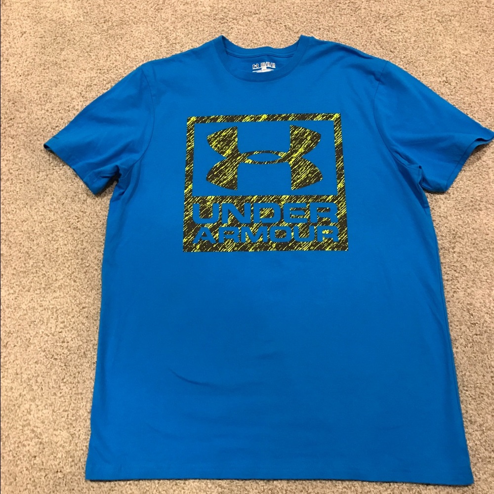 Under armour tee