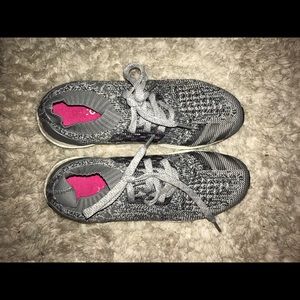 Adidas Ultra Boost size 9 MAKE AN OFFER