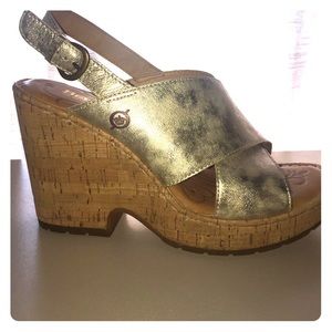 Born Gold Wedges