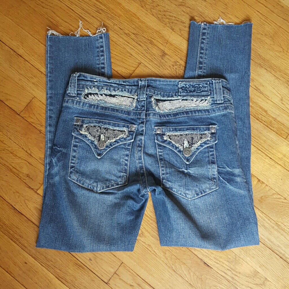 Fancy Ruby Blue jeans with embellished pockets