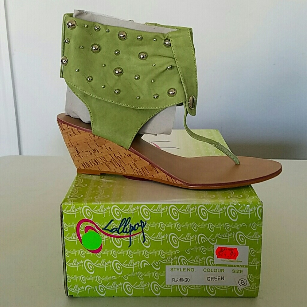 BNWT Green Sandals