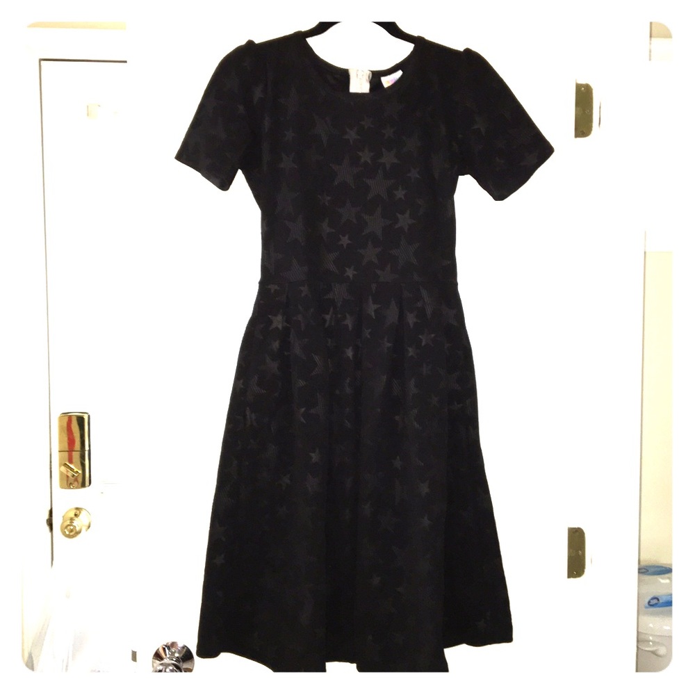 Black LuLaRoe Amelia embossed stars S