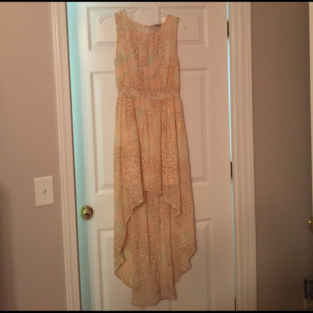 Cute high low dress size XS