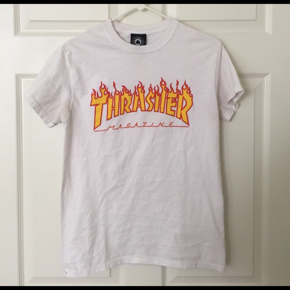 white THRASHER tshirt size small