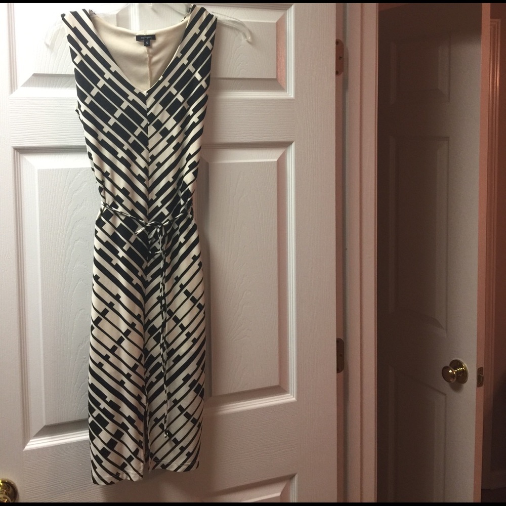 Cute Black and Tan dress. Size S.