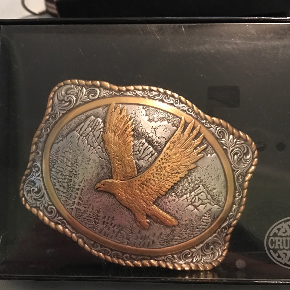 Crumrine belt buckle