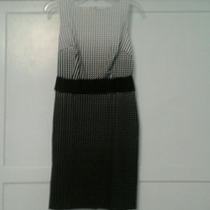 Black & white geometric patterned dress
