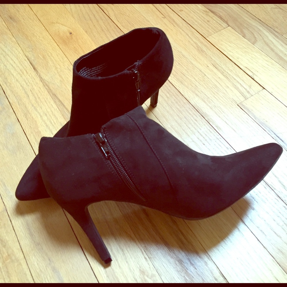 ✨Ankle booties!✨