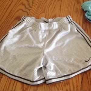 White nike shorts