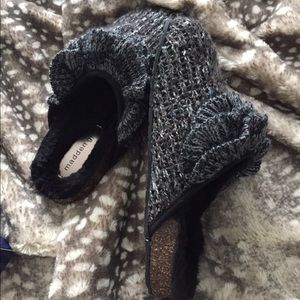 MADDEN GIRL SLIPPERS