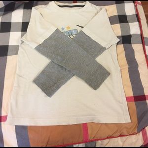 Old Navy Boy's long sleeve t-shirt