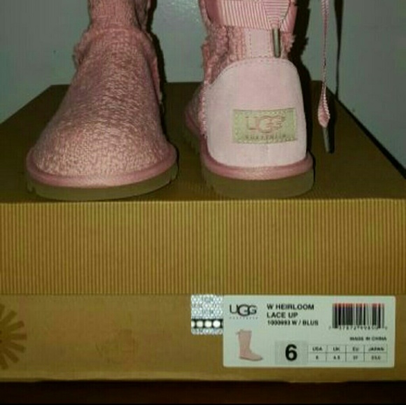 Heirloom Laceup UGGS - Picture 3 of 3