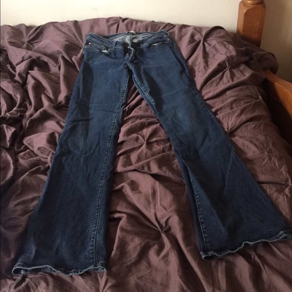 Size 9 tilt jeans