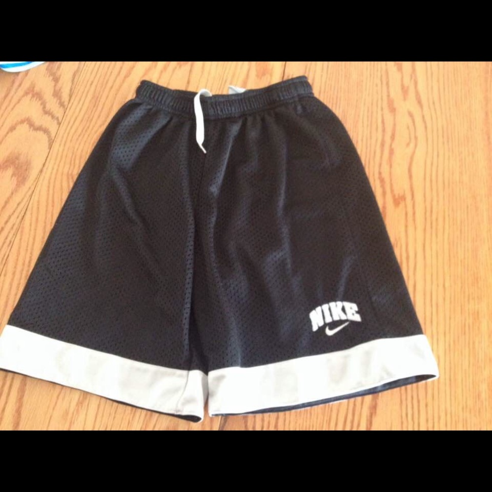 Nike girls basketball shorts