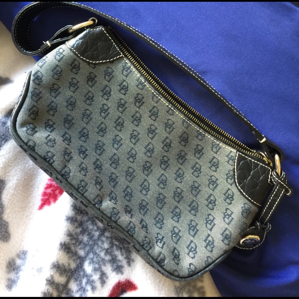 EUC Small DOONEY&BOURKE black monogram shldr bag