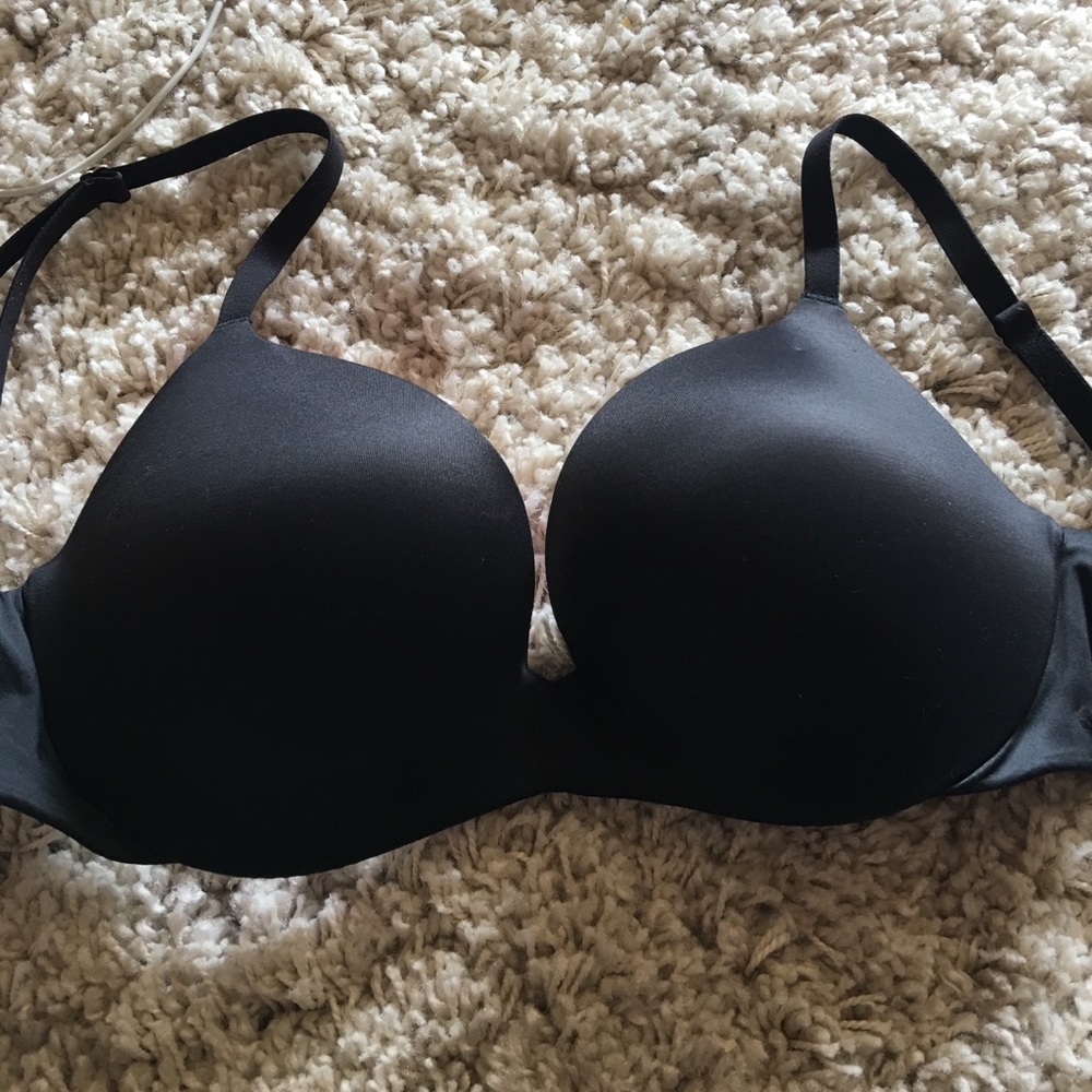PINK VS push-up bra