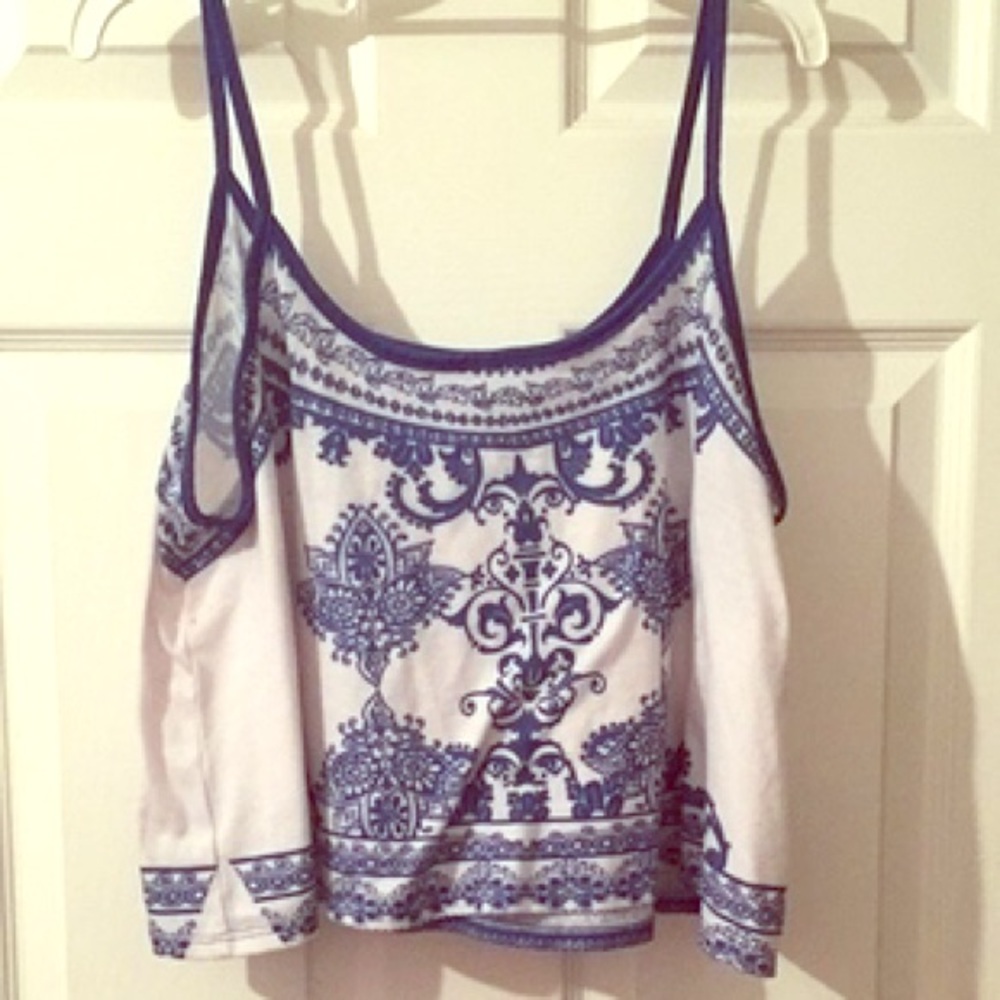 Crop top