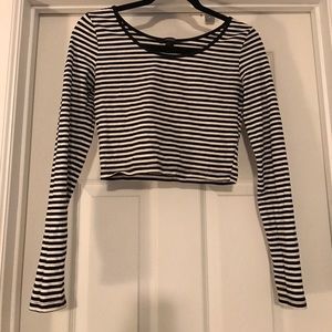 Crop Top - Black & White - Forever 21