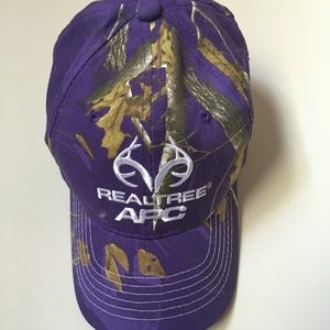Ladies Purple Camouflage Team Realtree Hat