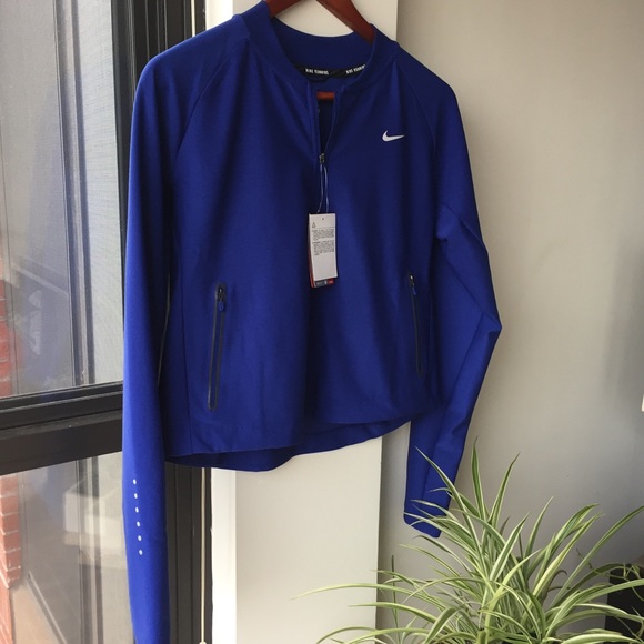 🚫SOLD🚫🎉HP🎉 Nike City Bomber -- Womens Medium - Picture 4 of 5