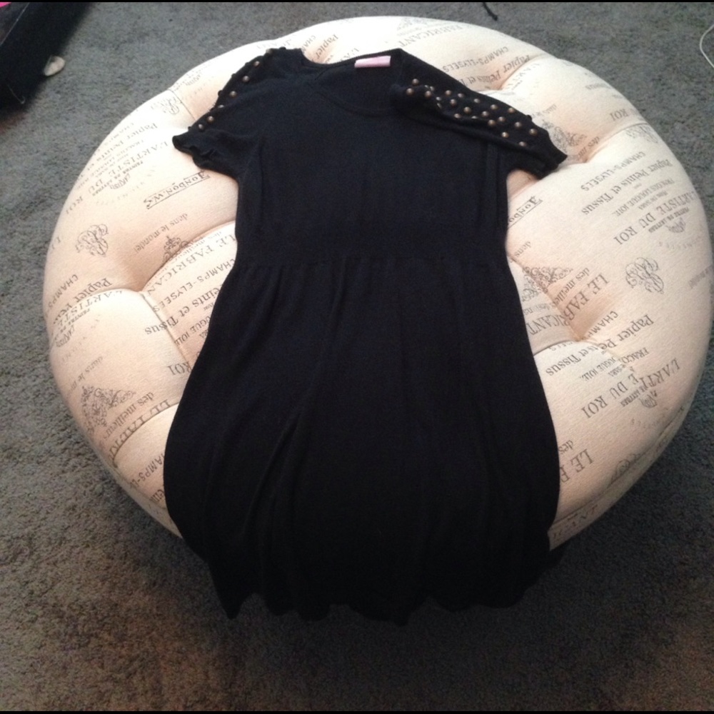 Romeo & Juliet black sweater dress size M