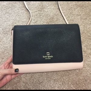 ***Kate Spade ♠️ crossbody bag (medium size) ***