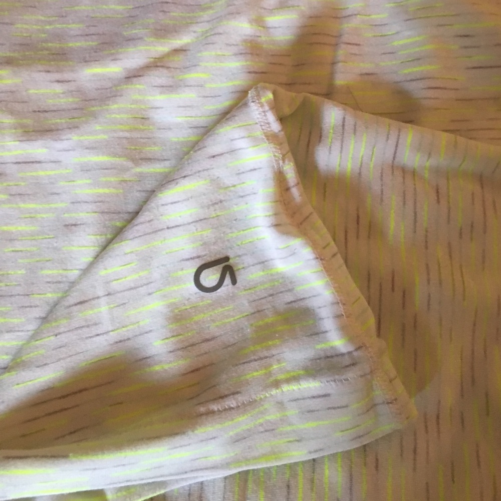 Adorable Racerback Workout Tank EUC - Picture 4 of 4