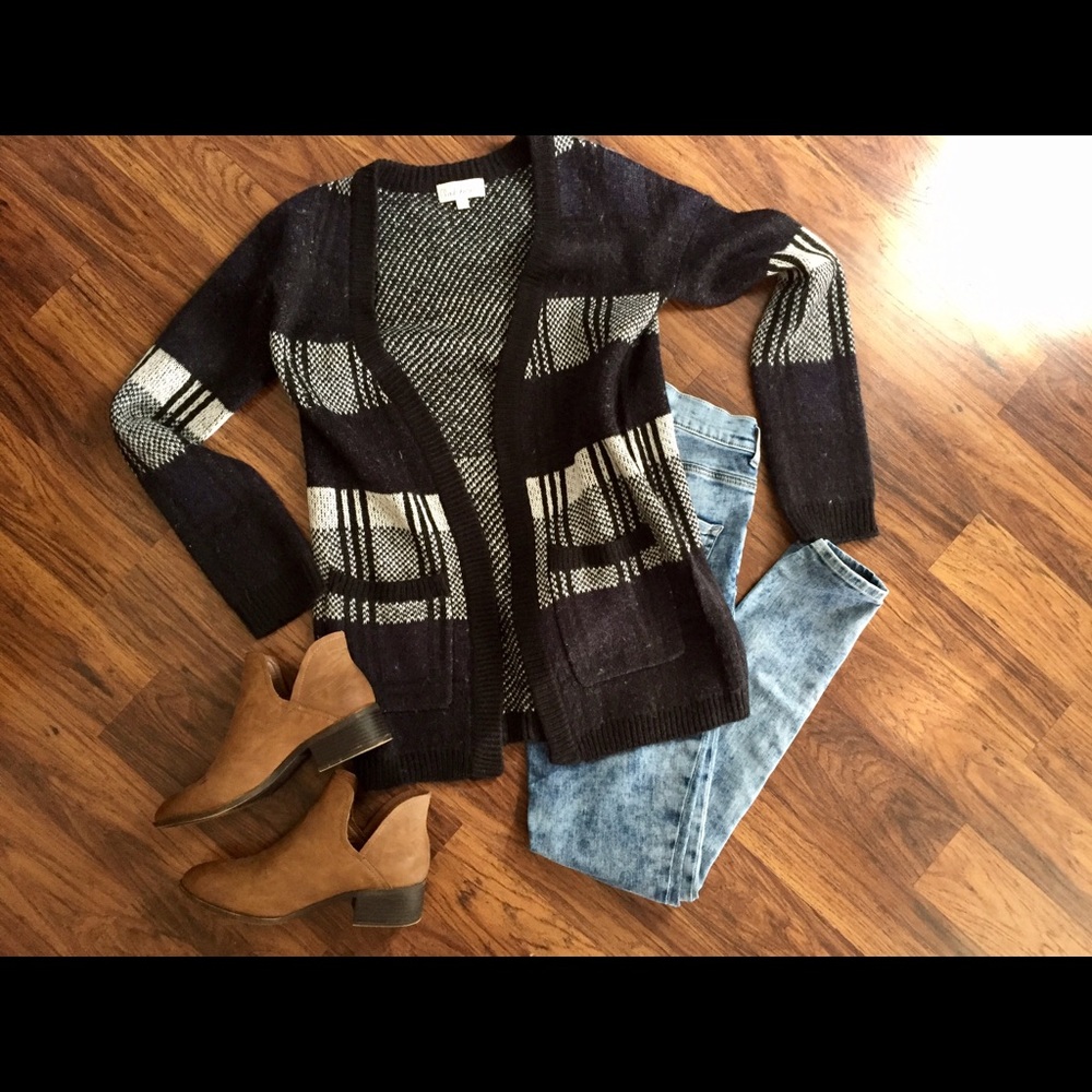 ✖️✖️Cloud Chaser Cardigan - Picture 4 of 5