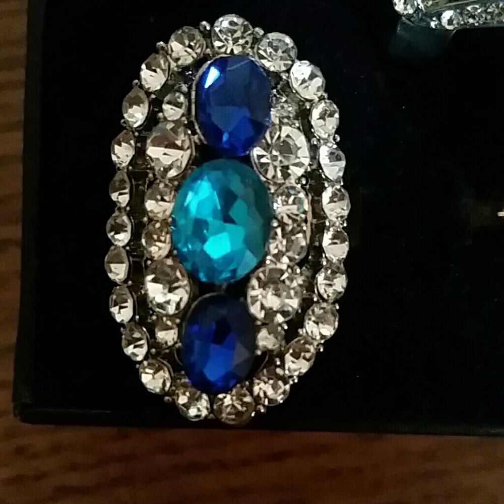 Fashion ring