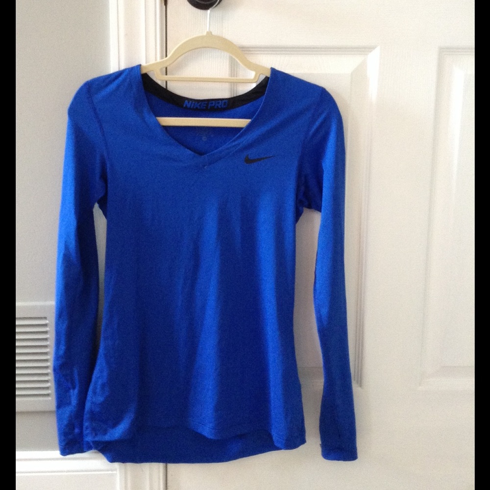 Long sleeve nike pro shirt