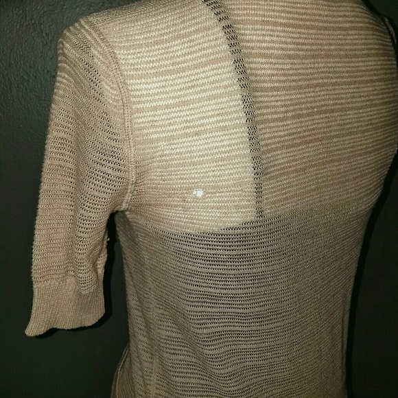 Tan Short Sleeve Button-Down V-Neck Cardigan - Picture 6 of 7