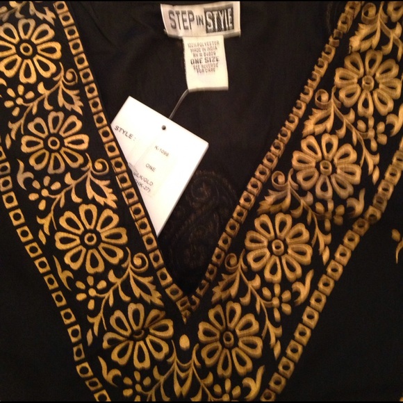 Top - Picture 2 of 4