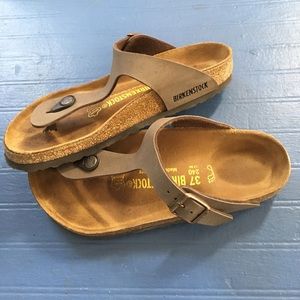 new brown birkenstocks gizeh birko-flor