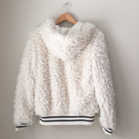 Aeropostale Winter White Fuzzy Fur Jacket - Picture 4 of 6