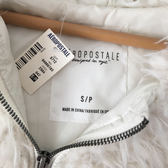 Aeropostale Winter White Fuzzy Fur Jacket - Picture 5 of 6
