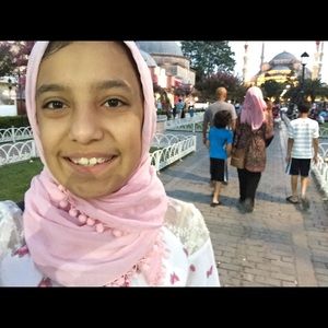 Meet your Posher, Athmar