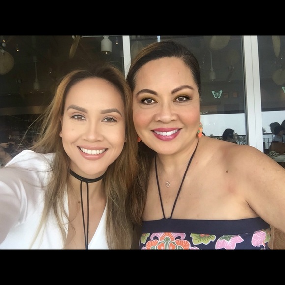 Meet Your Posher!  🌹 - Picture 2 of 2