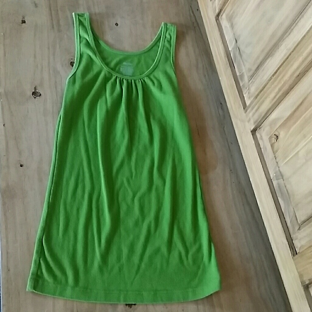 Spring green tank