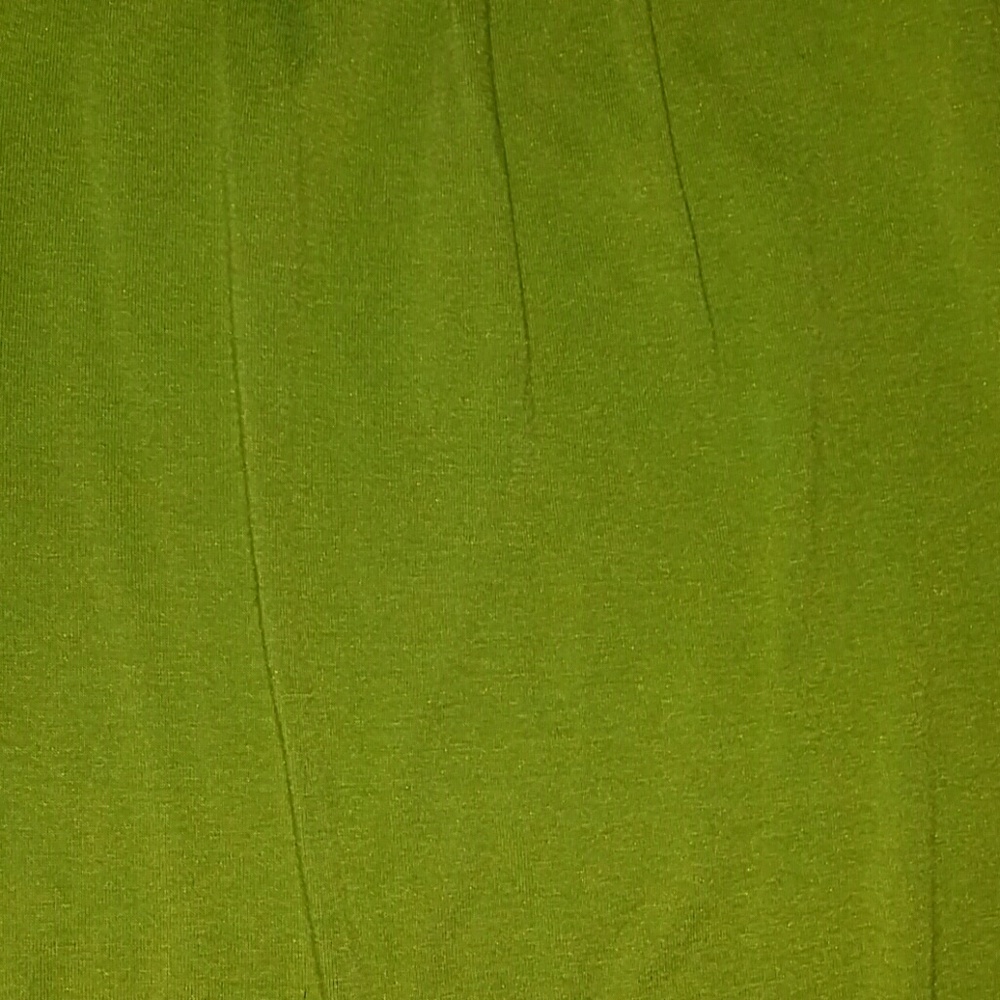 Spring green tank - Picture 3 of 3