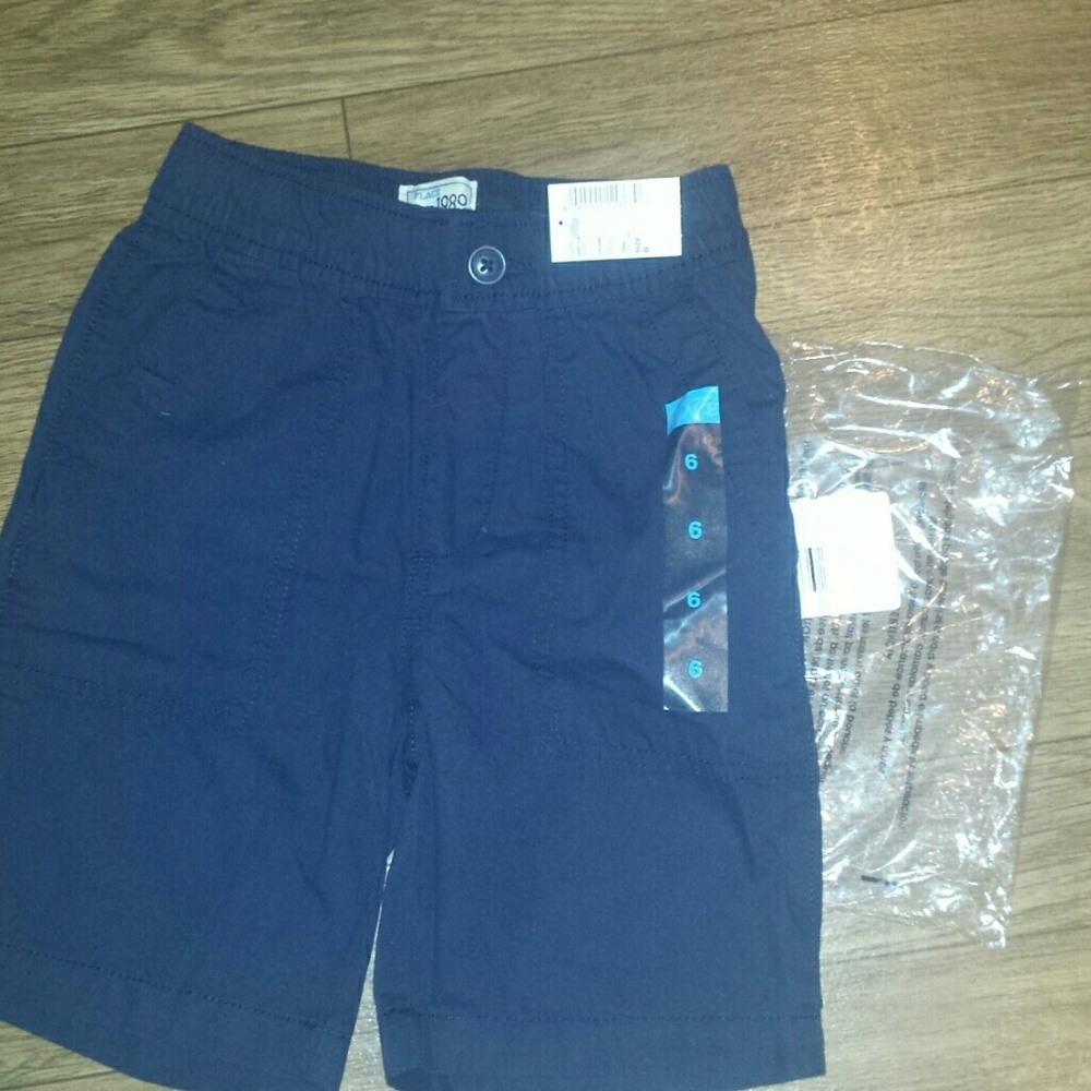 NWT boys navy shorts