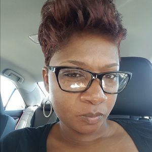 Meet your Posher, Rhonda