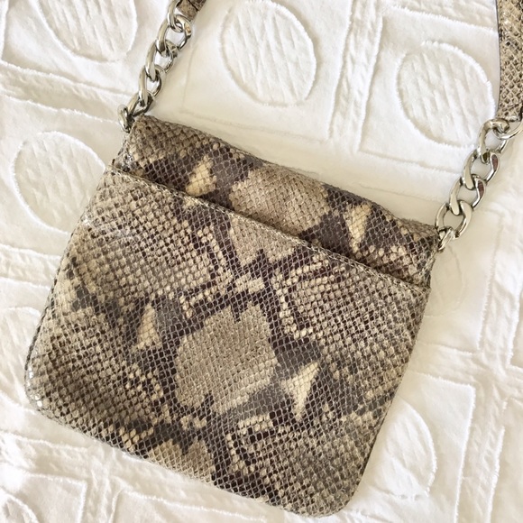 Michael Kors Crossbody in Snakeskin Leather - Picture 5 of 7