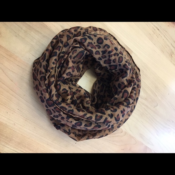 Scarves - Picture 3 of 4