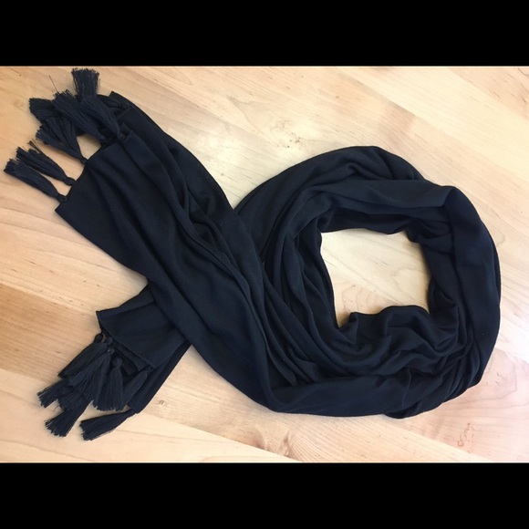 Scarves - Picture 4 of 4